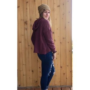 American Eagle Maroon distressed hoodie